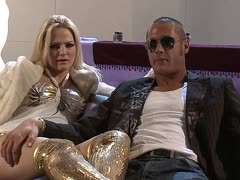 Blonde Milf braucht sein hartes Ding Blonde Milf braucht sein hartes Ding